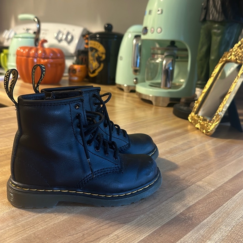 Dr martens little kids black boots 1460